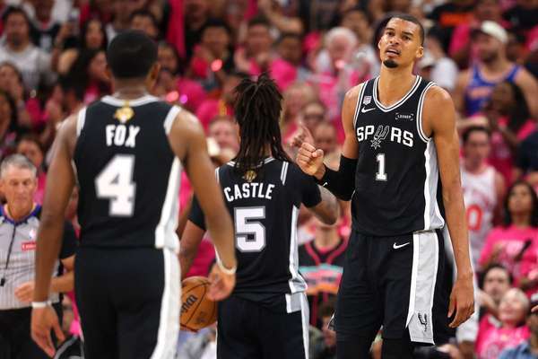 NBA》生涯总决赛首秀失利 文班亚马自评表现糟糕：但仍有调整时间